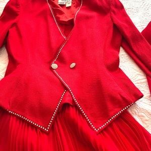 Beautiful red party outfit. It will turn heads! Perfect for Valentines day!
